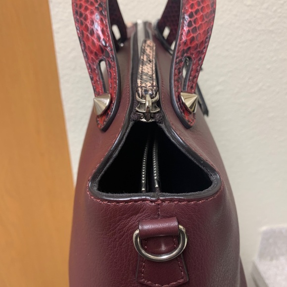 Fendi by the way - Picture 10 of 16